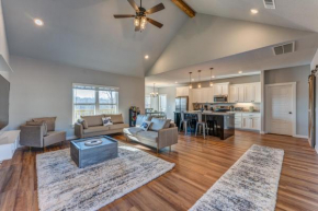 Modern MTB retreat with Bike Repair/Wash/Parking